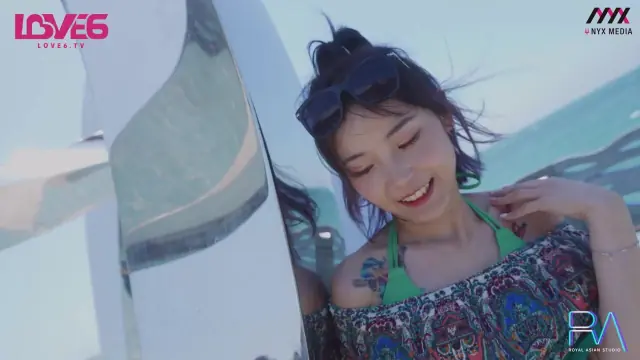 RAS325 POV สาวบิกินี่เจอกันบนชายหาด ท่าทางบริสุทธิ์และน่าค้นหา